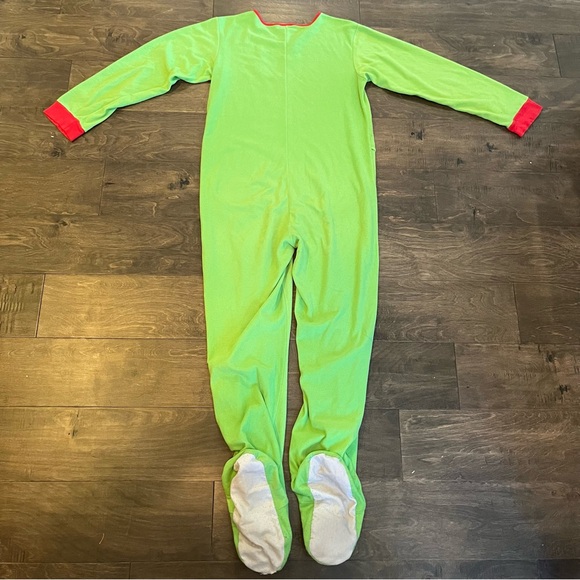 5/$25 Adults Medium Kermit the Frog Footie Onesie Sleeper Pjs Pyjamas Muppets - Picture 14 of 15